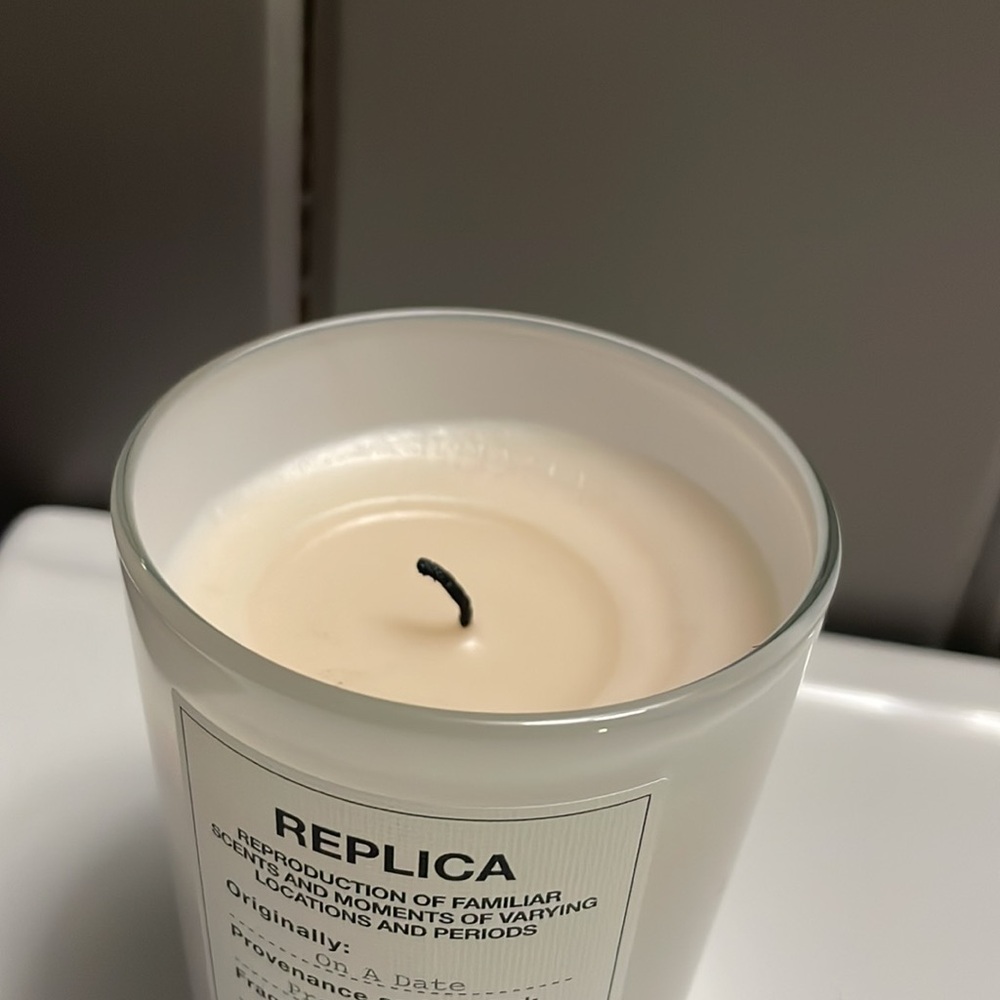 Replica Maison Margiela On a Date Scented Candle! - Picture 3 of 3